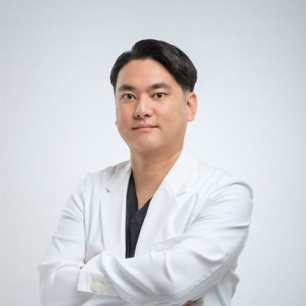 田村 哲也 院長